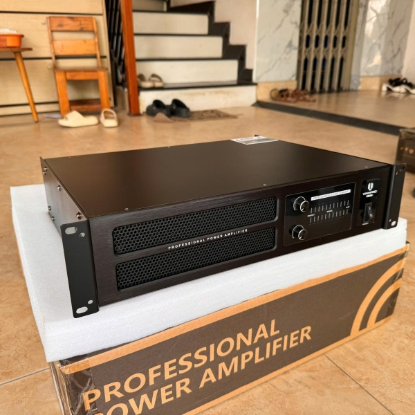 Đẩy Nhập VinhPro V8600(2X450W)